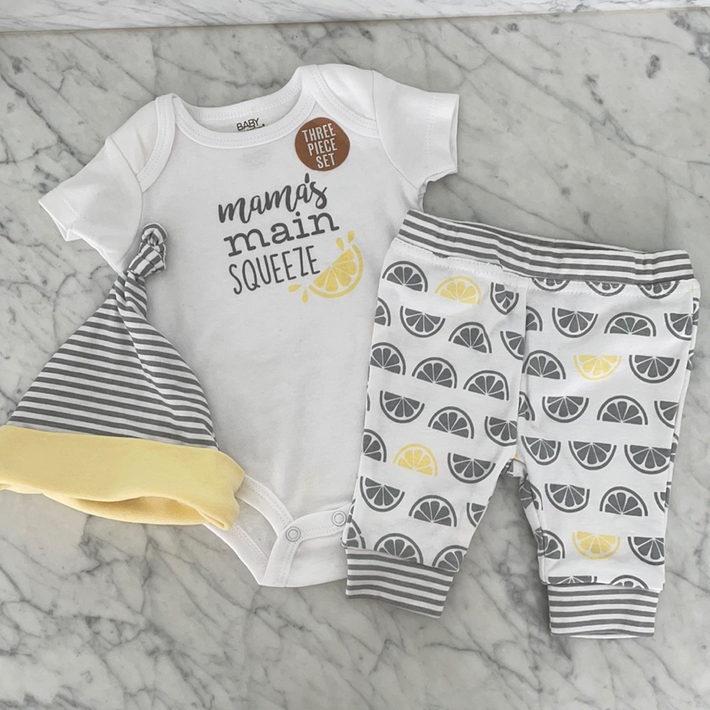 Lemon themed 3 piece set size 3months